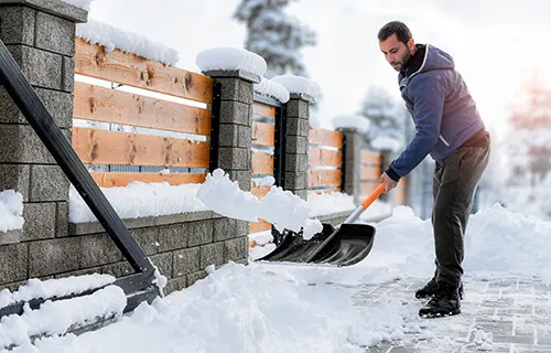 Ishitani Health Center - Proper Ergonomic Shoveling Snow